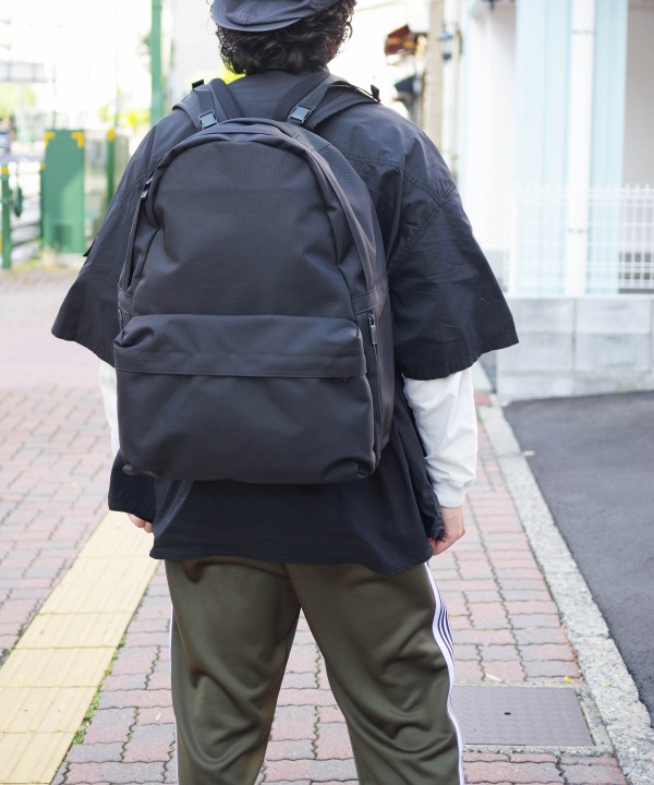 MONOLITH BACKPACK PRO SOLID M  モノリス