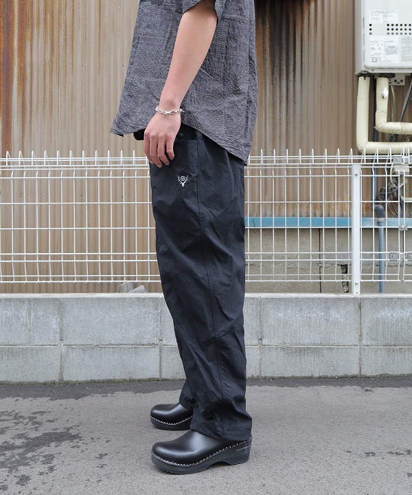 South2 west8 belted center seam pants